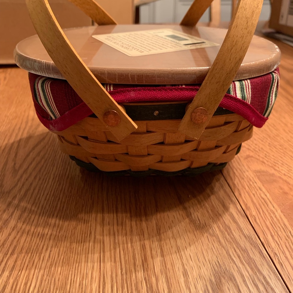Longaberger 2004 Gumdrop Basket Set with Green Accents